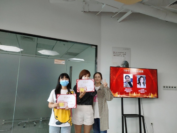 aa3f545927c34b06009470fca941e35